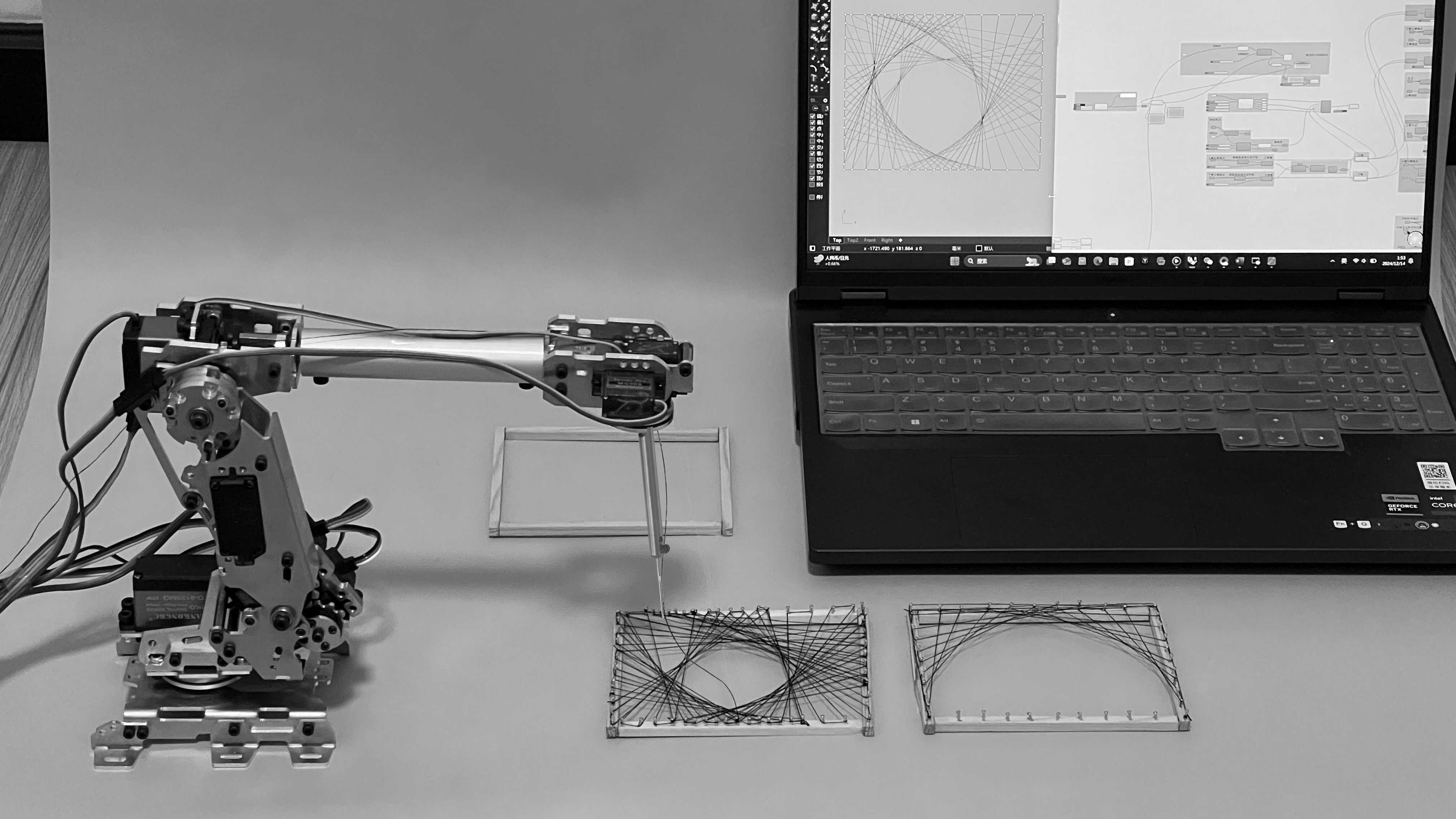 Desktop robotic arm used for fabrication practice and robotic weaving exploration